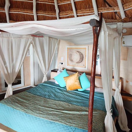 Villa Las Estrellas Tulum - Located At The Party Zone Екстериор снимка